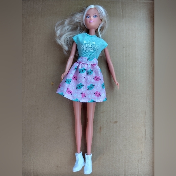 Steffi Love Kitty Love Cat Mom Fashion Doll Simba Toys - Picture 2 of 5